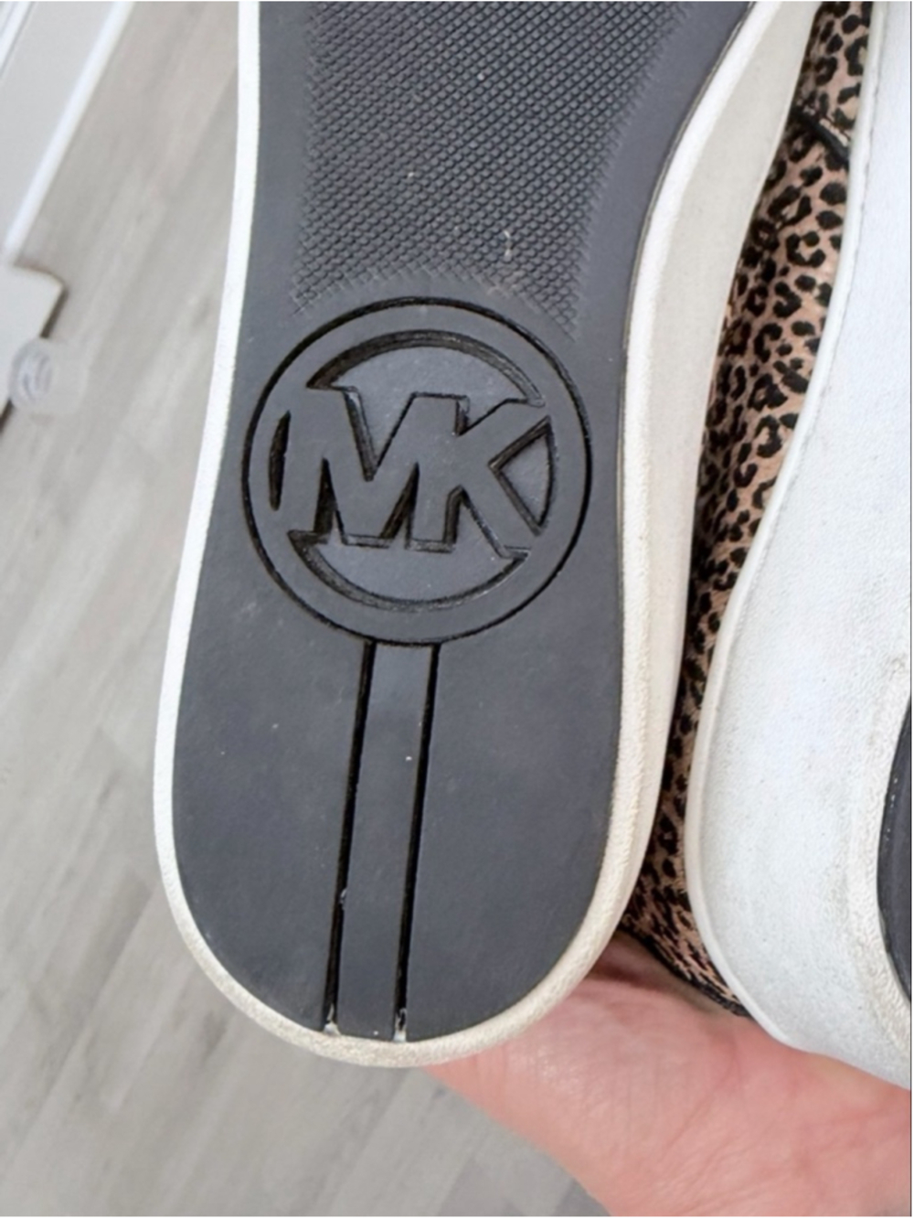 Michael Kors Trent Slip On Sneaker in Leopard Sz 8! - Picture 4 of 7